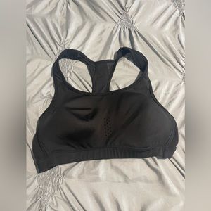 Black sports bra